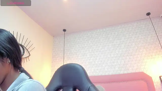 MAYROBERTSS online show from 02.11.25