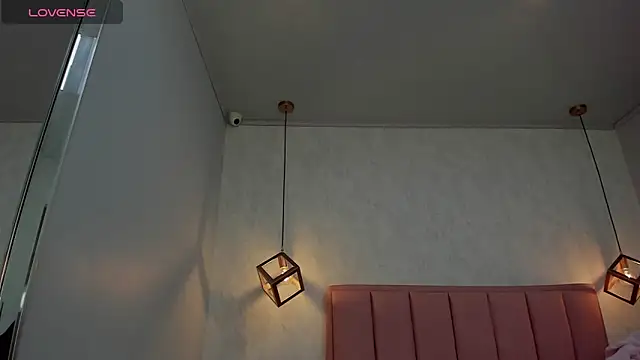 MAYROBERTSS online show from 02.18.25