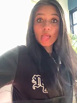 Kyna euphoria online show from 12.27.24