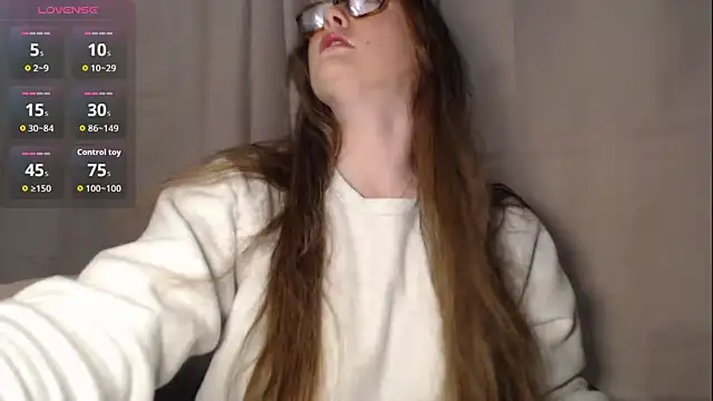 BustyBonnieUK online show from 01.06.26