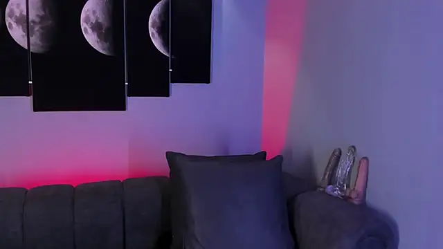 maddy walker online show from 02.04.25