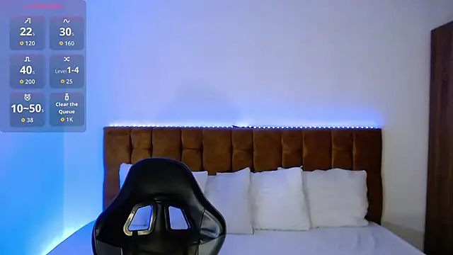 alexiaaross online show from 10.23.25