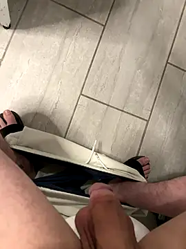 bigbeast19393 online show from 11.22.25