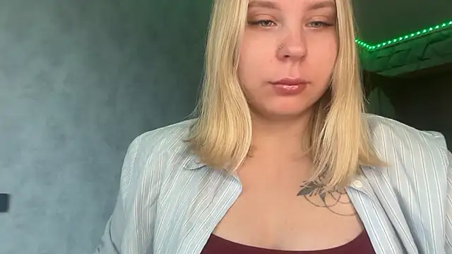 Thalia  Star online show from 10.28.25