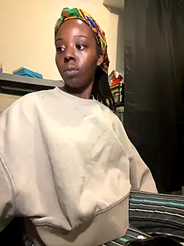 choclatepeaach online show from 11.11.25