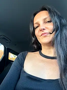 -OLYA- online show from 11.03.25