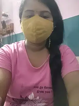 Snapshot of Dr_Chhaya chatting on 03.19.25 Dr Chhaya online show from 03.19.25