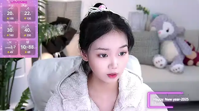 Snapshot of Sheep-1 chatting on 01.07.25 Sheep-1 online show from 01.07.25