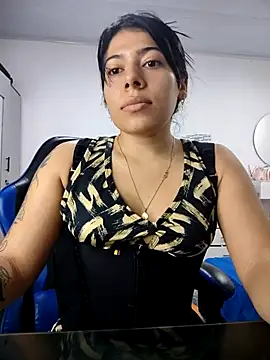 Caro kitty- online show from 12.19.25