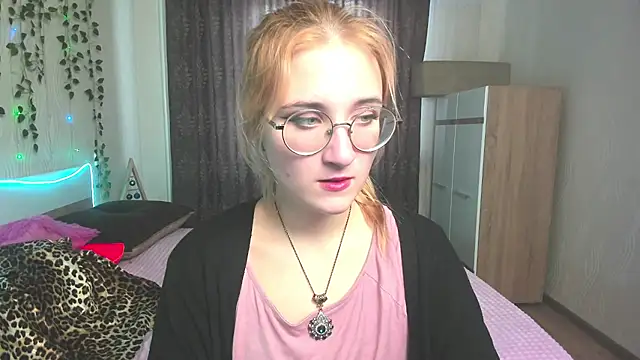 Miss Elsa  online show from 12.22.24