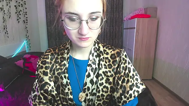 Miss Elsa  online show from 01.14.25