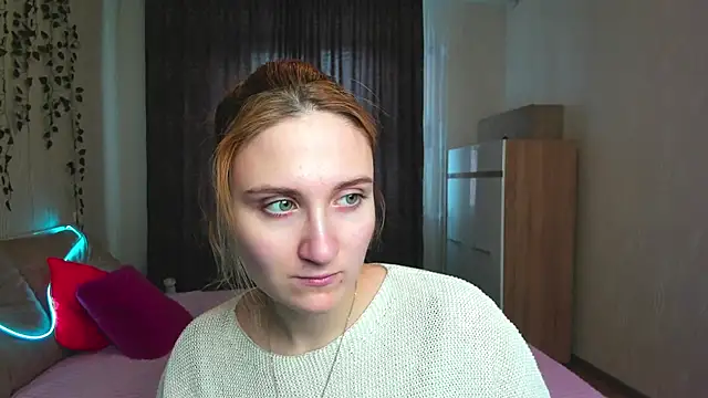 Miss Elsa  online show from 02.18.25