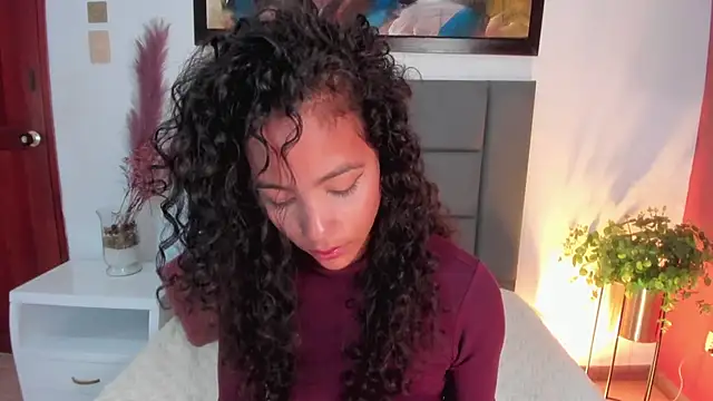 AntonellaHall  online show from 03.14.25