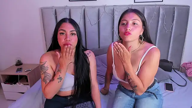 Snapshot of Emmy-Turnner chatting on 01.27.25 Emmy-Turnner online show from 01.27.25