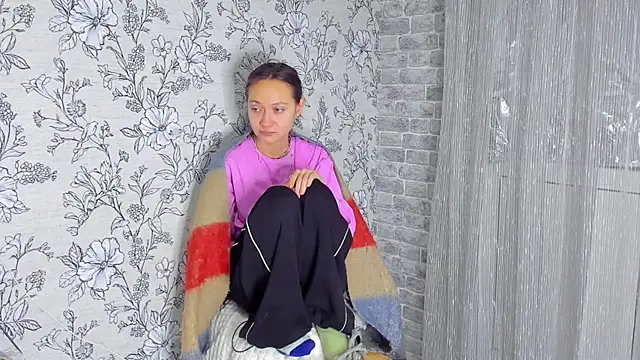 EllaSky xoxo online show from 11.20.25