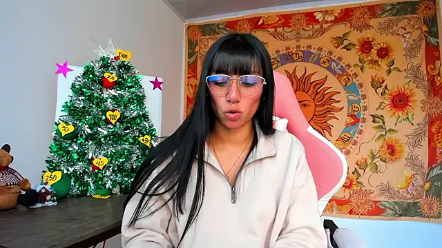 Snapshot of Demeter__ chatting on 12.19.24 Demeter online show from 12.19.24