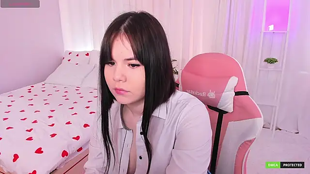 ClaireFaers  online show from 03.04.25