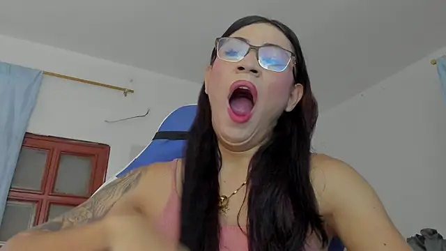 Snapshot of Camila_TransGirl chatting on 11.27.25 Camila TransGirl online show from 11.27.25