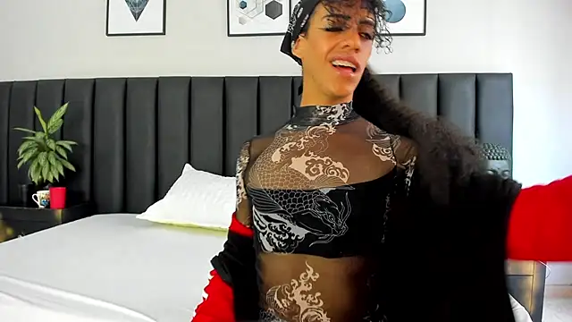 APRILL FOXX online show from 04.25.26