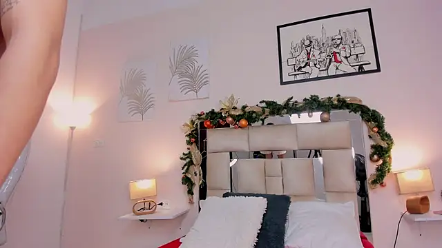 saraandstiven online show from 12.24.24