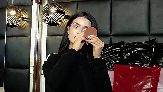 BlairBadgley online show from 11.04.25