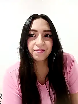 Snapshot of AlondraMendez chatting on 10.04.25 AlondraMendez online show from 10.04.25