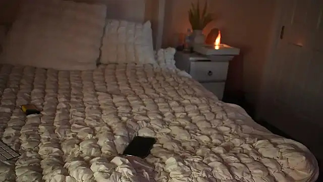 Snapshot of notoriousnatureXO chatting on 11.13.25 notoriousnatureXO online show from 11.13.25