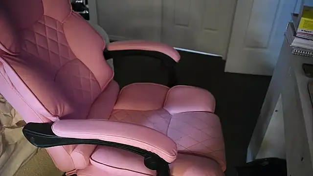 notoriousnatureXO online show from 03.24.26