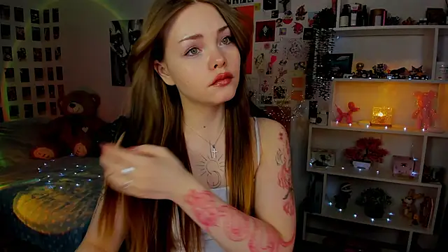 Snapshot of AkiraKatsu chatting on 02.08.26 AkiraKatsu online show from 02.08.26