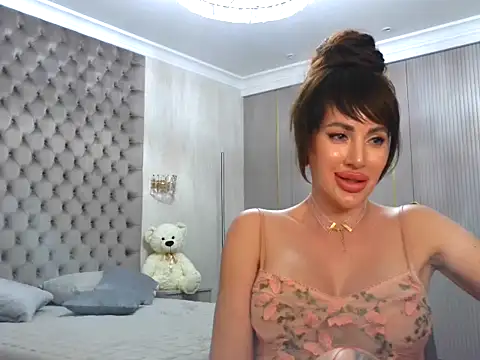 Snapshot of TianaPosh chatting on 01.20.25 TianaPosh online show from 01.20.25