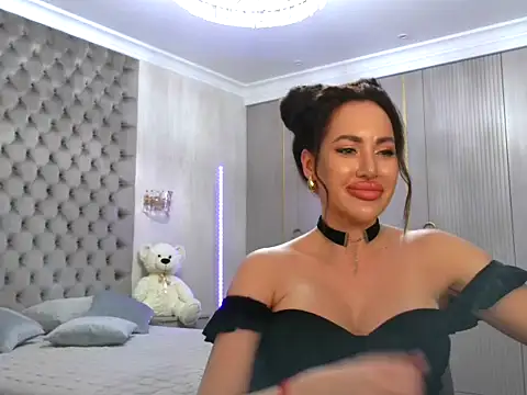 Snapshot of TianaPosh chatting on 01.25.25 TianaPosh online show from 01.25.25