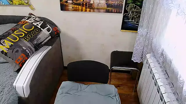 Lady Boom Wild  online show from 11.29.25