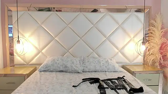 Any Klartt online show from 12.03.24