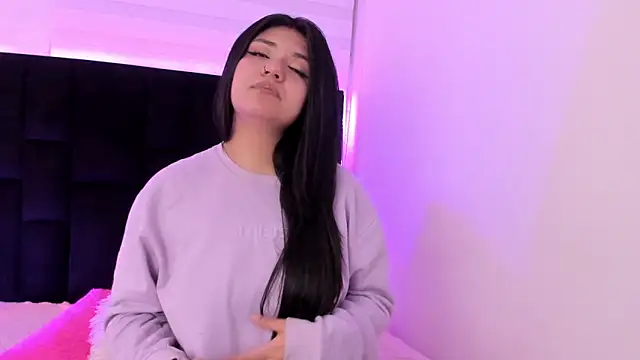 Snapshot of DesireSweet chatting on 01.17.25 DesireSweet online show from 01.17.25