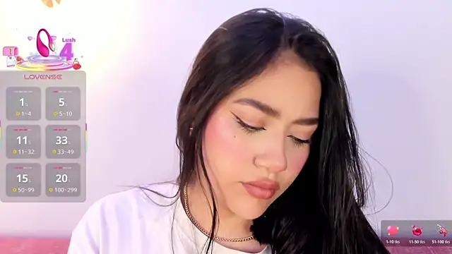 Snapshot of nicolle_pierce chatting on 01.08.26 nicolle pierce online show from 01.08.26