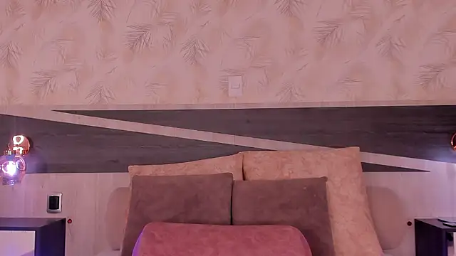 Snapshot of nicolle_pierce chatting on 02.27.26 nicolle pierce online show from 02.27.26