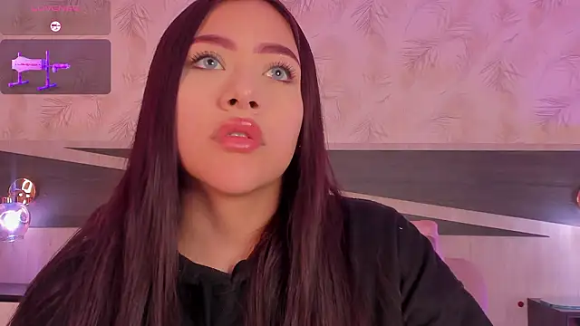 nicolle pierce online show from 03.14.26