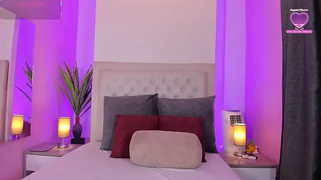 nicolle pierce online show from 04.09.26