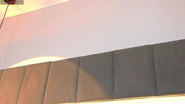 nicolle pierce online show from 04.26.26