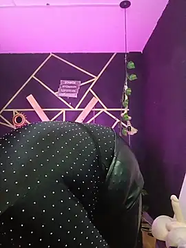 Gelena Black online show from 11.12.25