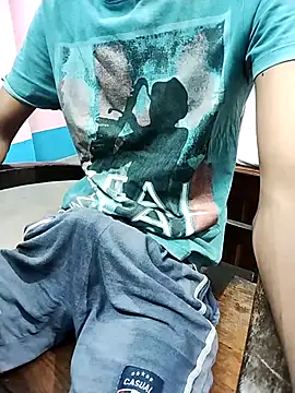 Snapshot of Afgref5335 chatting on 10.08.25 Afgref5335 online show from 10.08.25