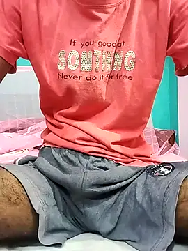 Snapshot of Afgref5335 chatting on 10.27.25 Afgref5335 online show from 10.27.25