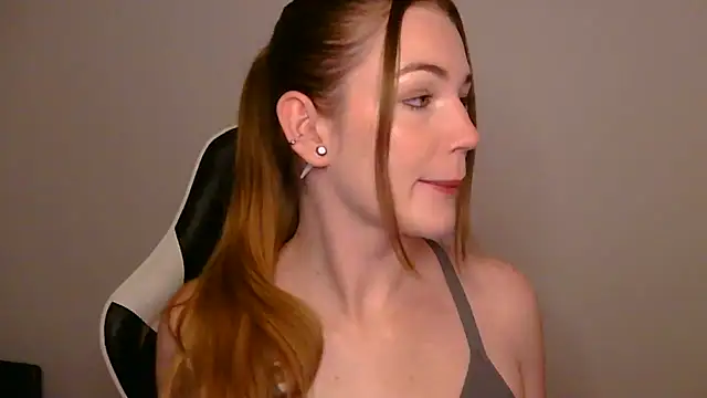 Snapshot of KLEOKILLS chatting on 09.28.25 KLEOKILLS online show from 09.28.25