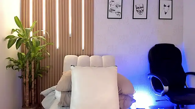 Dorianmistery2322  online show from 10.22.25