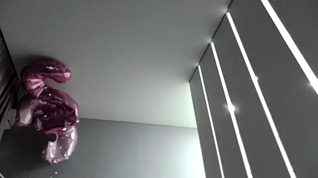 96CHloe96 online show from 03.20.25