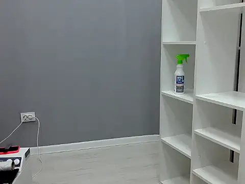 96CHloe96 online show from 09.17.25