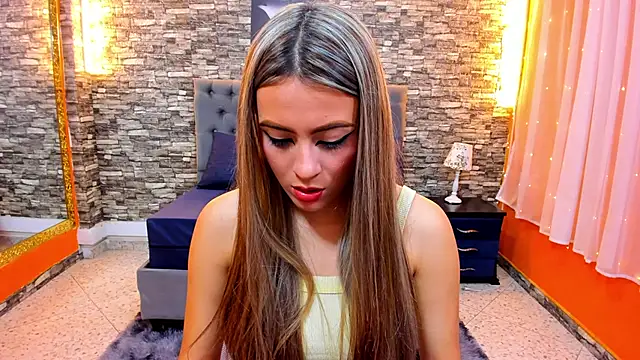 Snapshot of miacarperr1 chatting on 02.04.25 miacarperr1 online show from 02.04.25