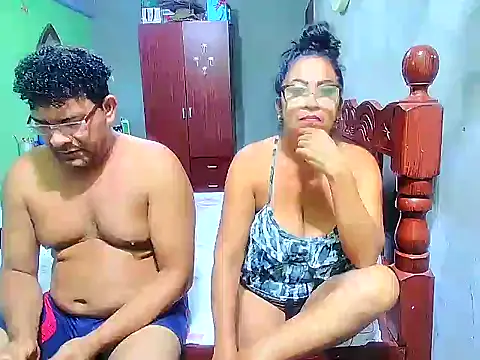 Snapshot of rosi_pamela chatting on 12.31.24 rosi pamela online show from 12.31.24