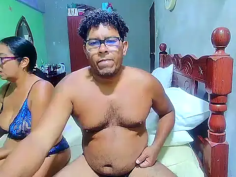 Snapshot of rosi_pamela chatting on 03.08.25 rosi pamela online show from 03.08.25