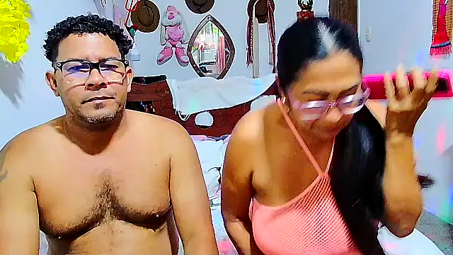 Snapshot of rosi_pamela chatting on 12.04.25 rosi pamela online show from 12.04.25